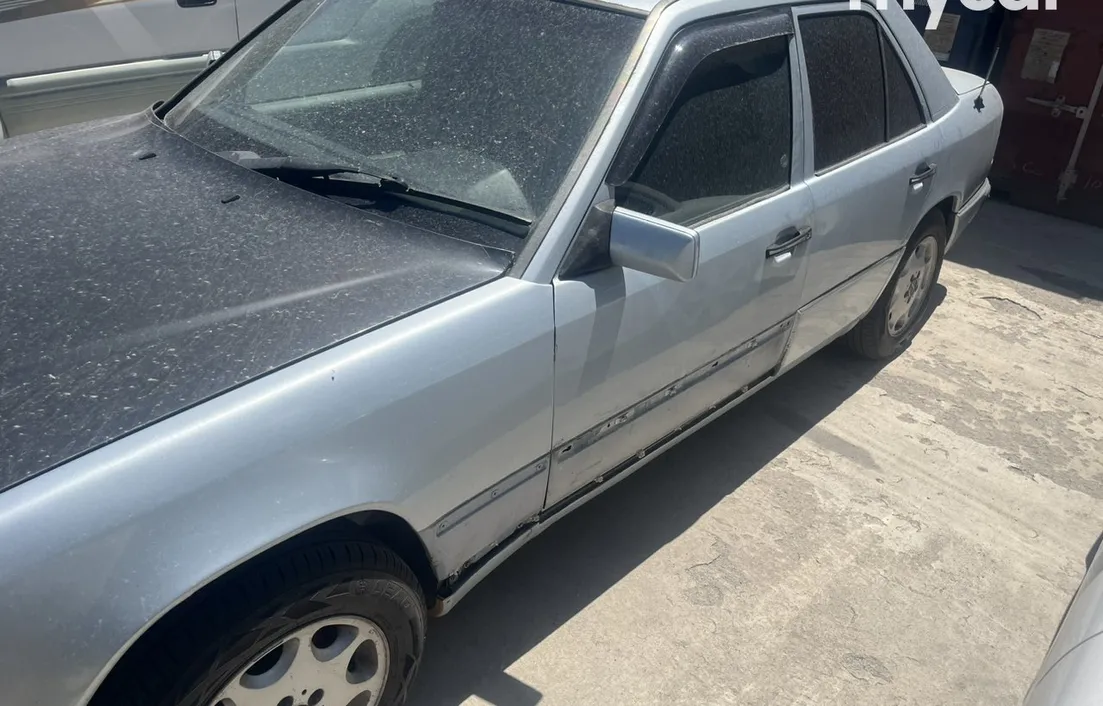 Mercedes-Benz E-Класс 1993
