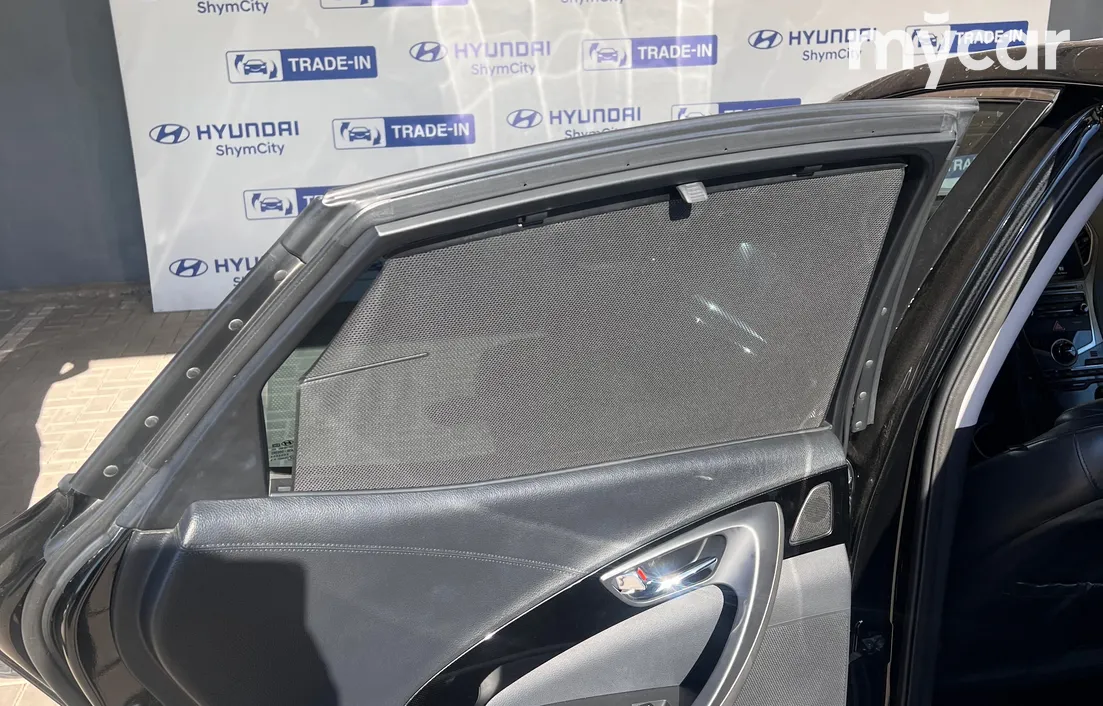 Hyundai Grandeur 2016