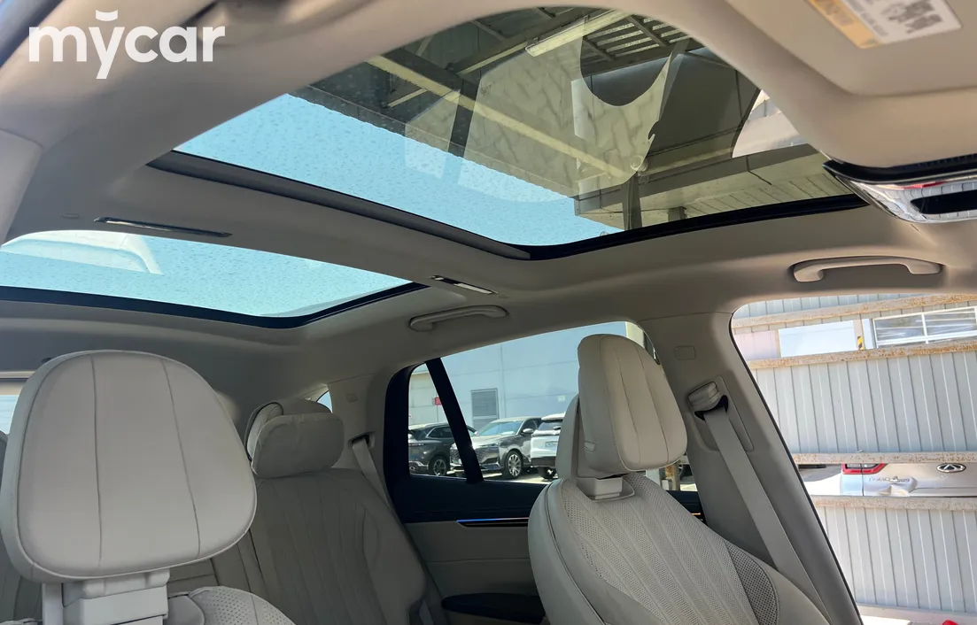 Mercedes-Benz EQS SUV 2022