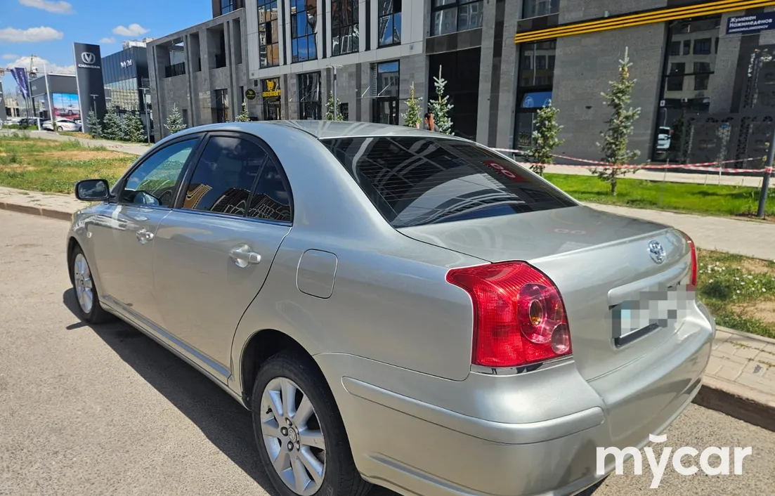 Toyota Avensis 2005
