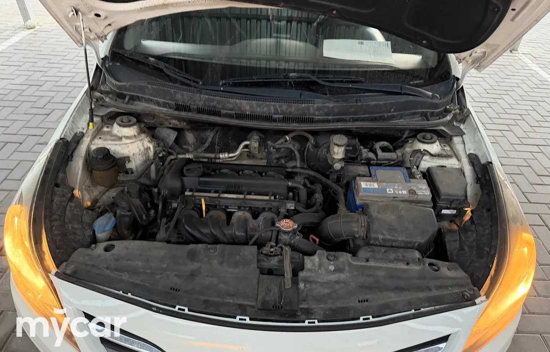 Hyundai Solaris 2015