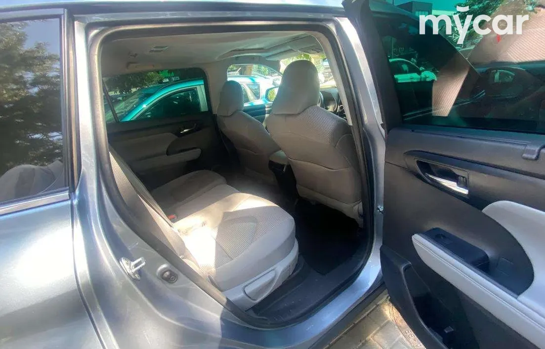Toyota Highlander 2021