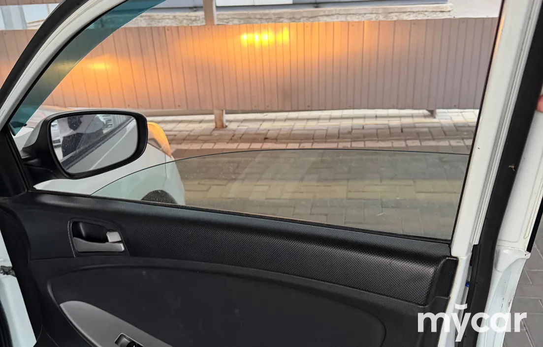 Hyundai Solaris 2015