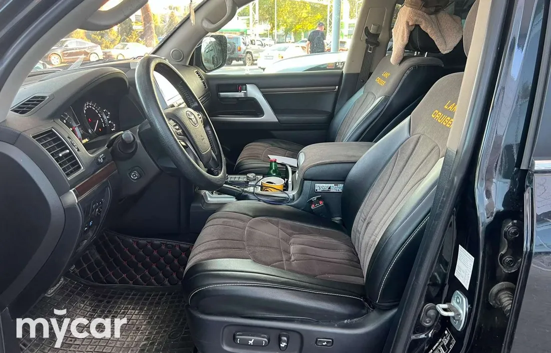 Toyota Land Cruiser 2016