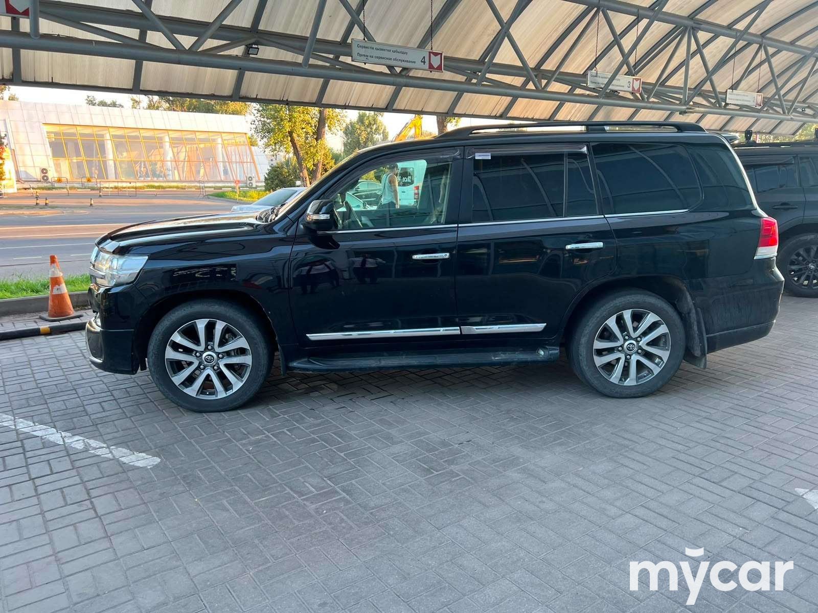 Toyota Land Cruiser 2016