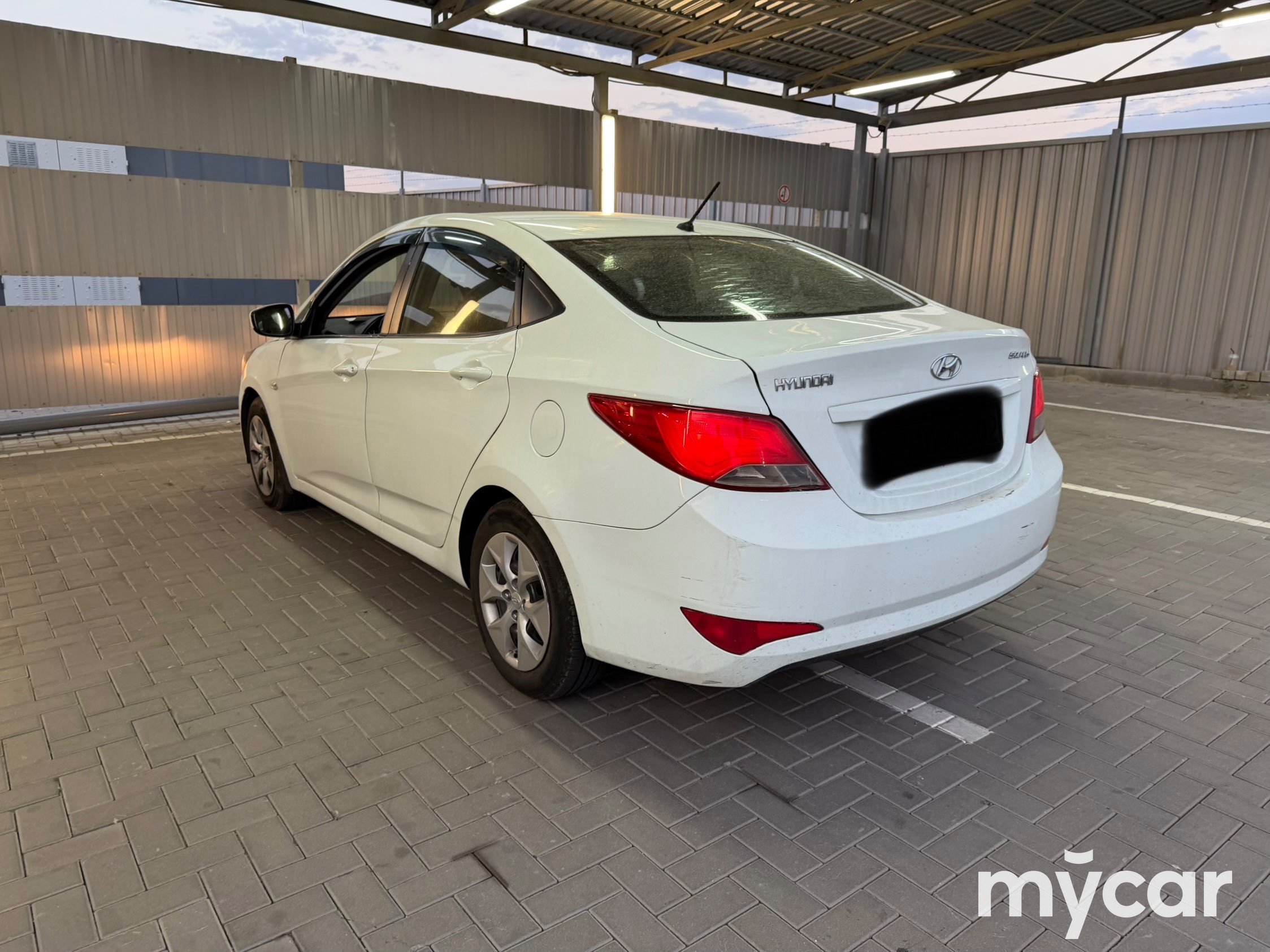 Hyundai Solaris 2015