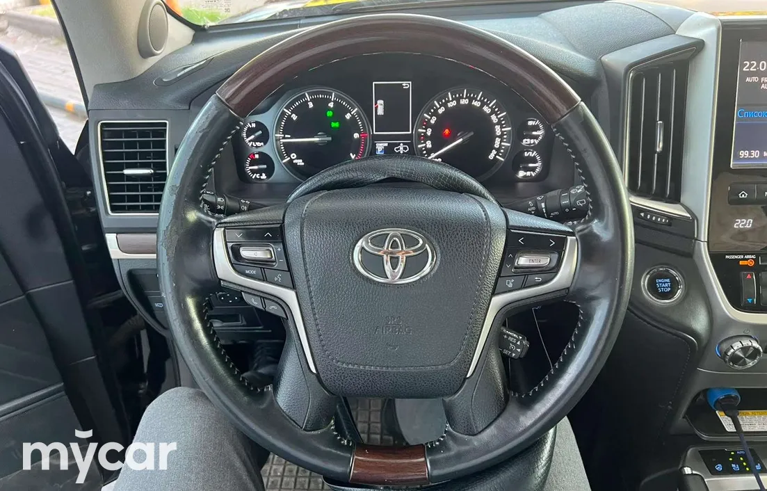 Toyota Land Cruiser 2016