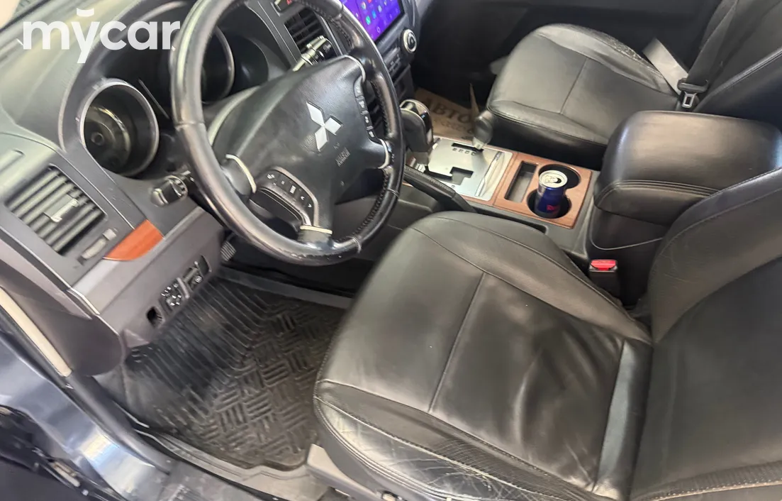 Mitsubishi Pajero 2008