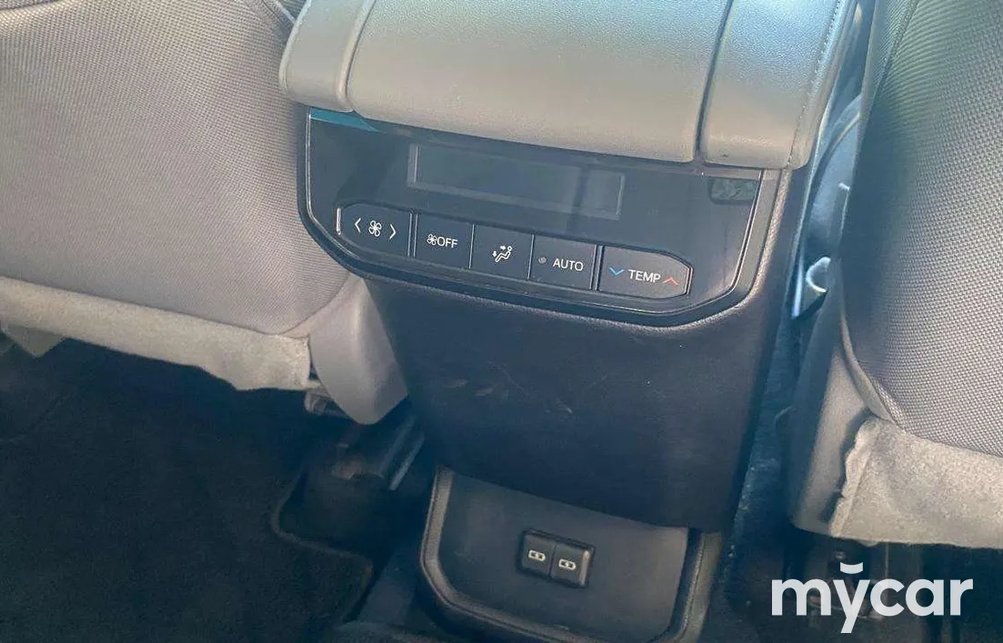 Toyota Highlander 2021