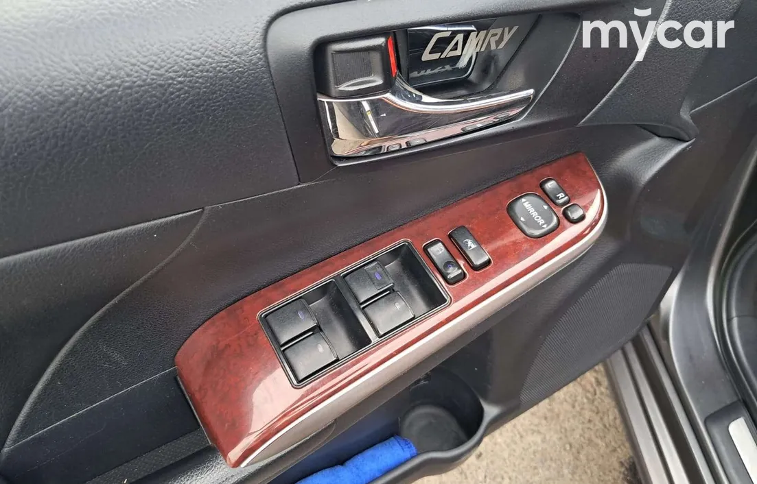 Toyota Camry 2012