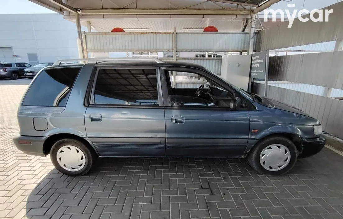 Mitsubishi Space Wagon 1993