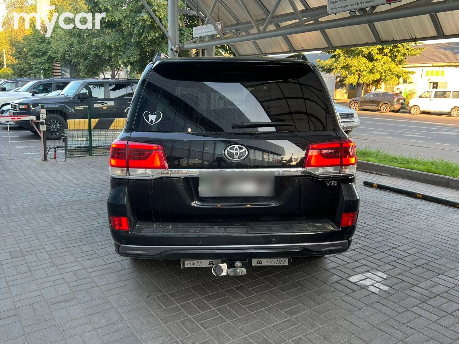 Toyota Land Cruiser 2016