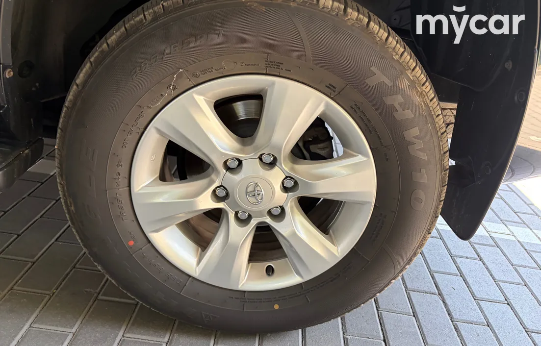 Toyota Land Cruiser Prado 2011