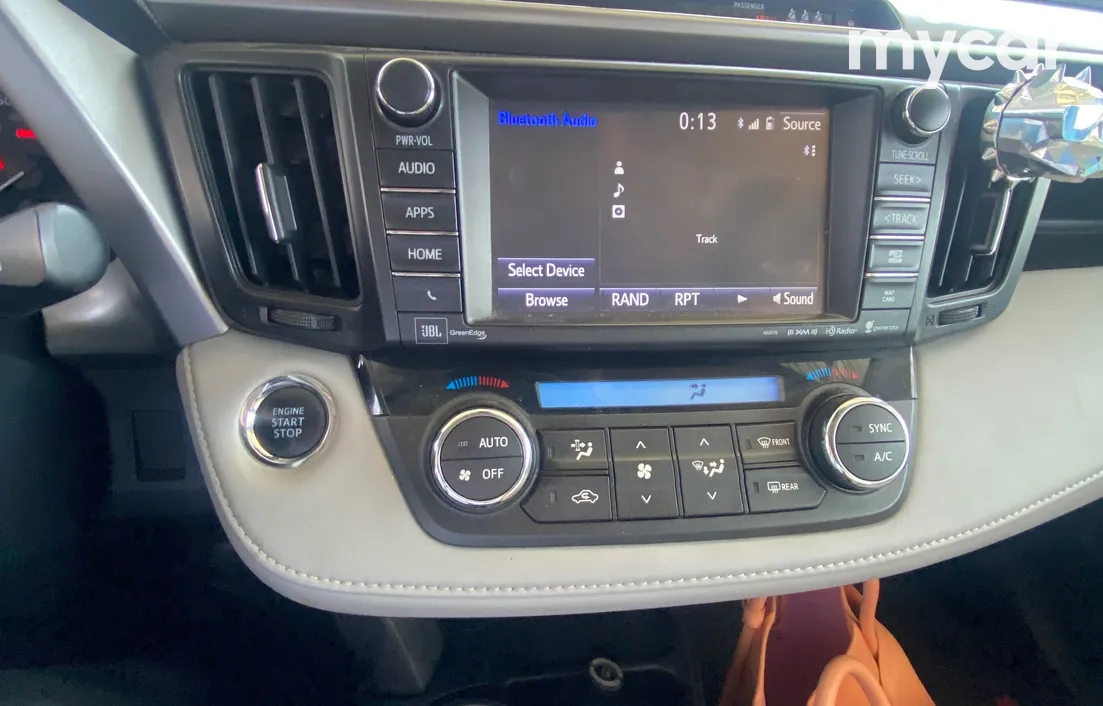 Toyota RAV4 2017