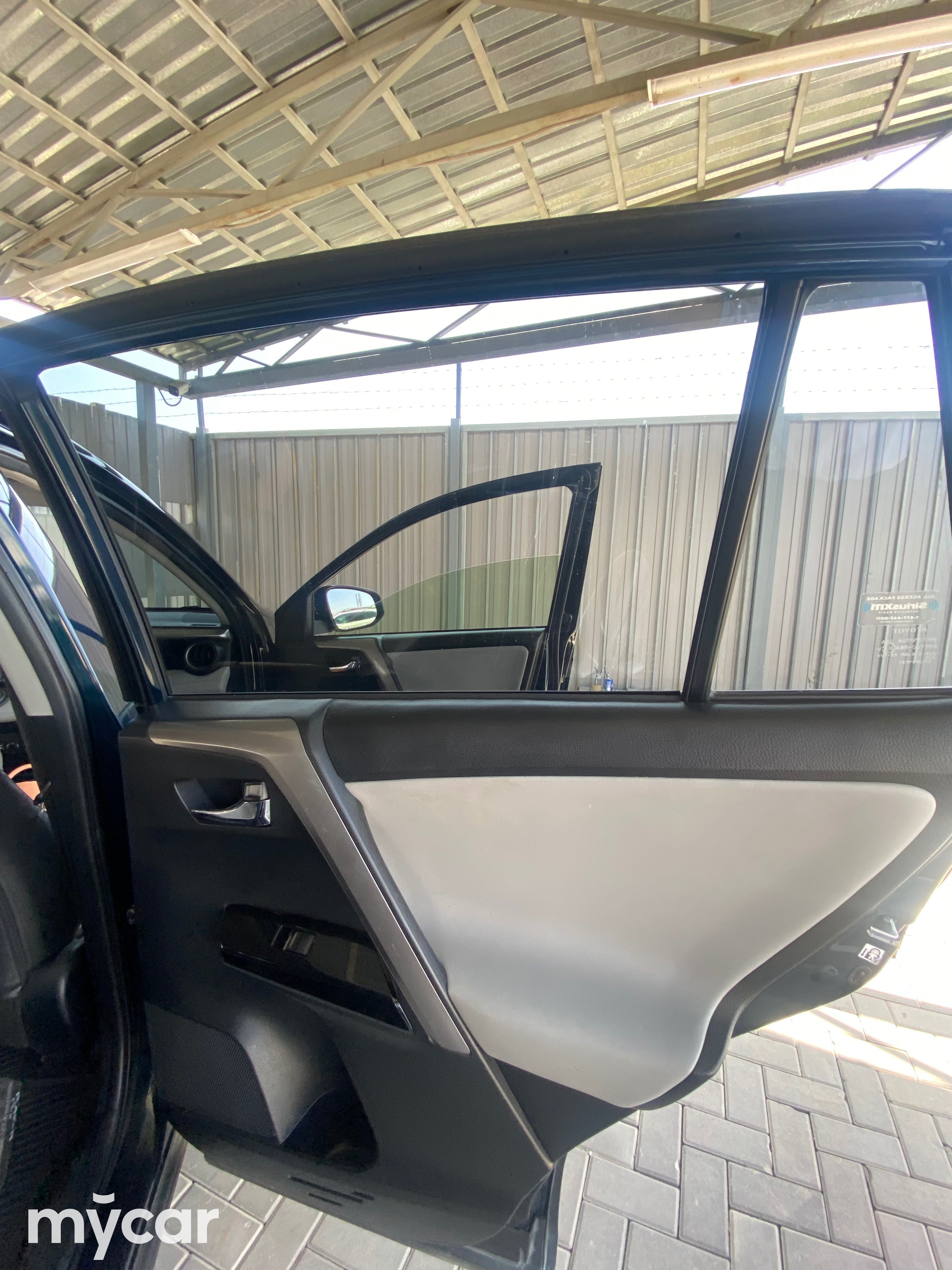 Toyota RAV4 2017