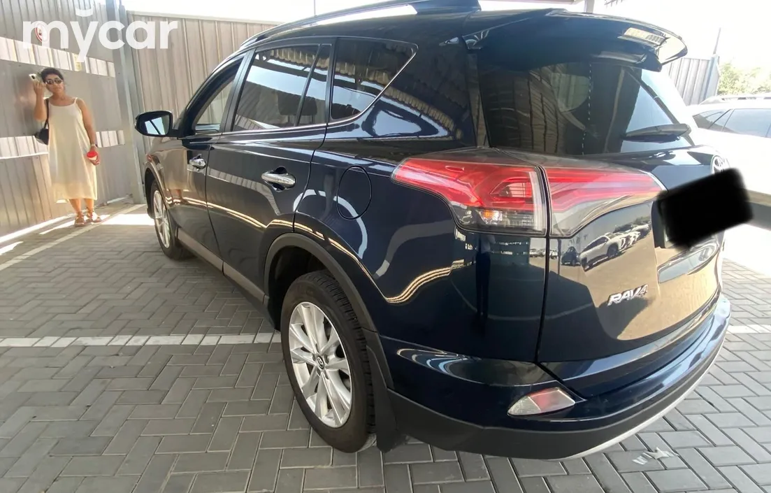 Toyota RAV4 2017