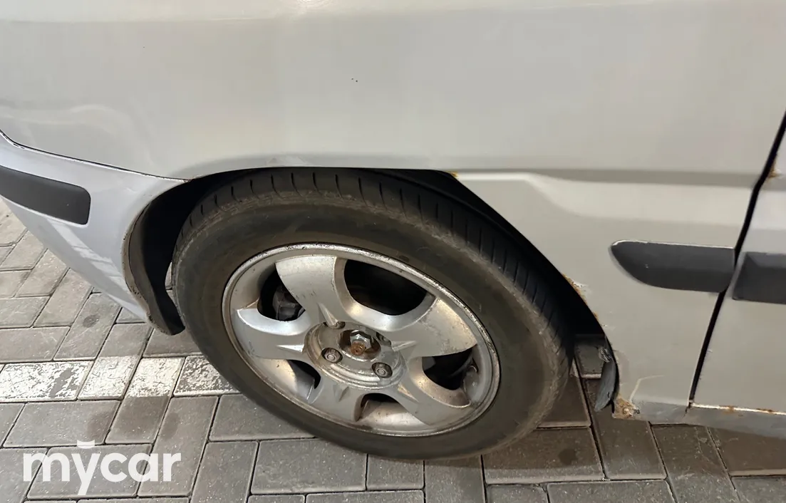 Hyundai Lavita 2002