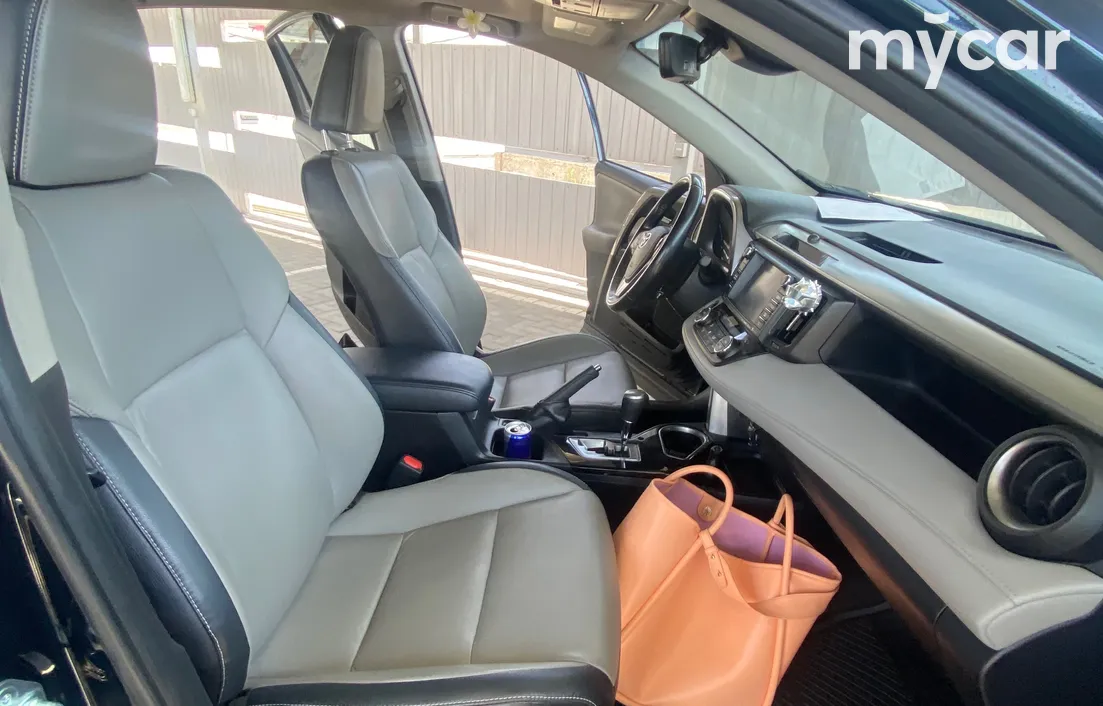 Toyota RAV4 2017