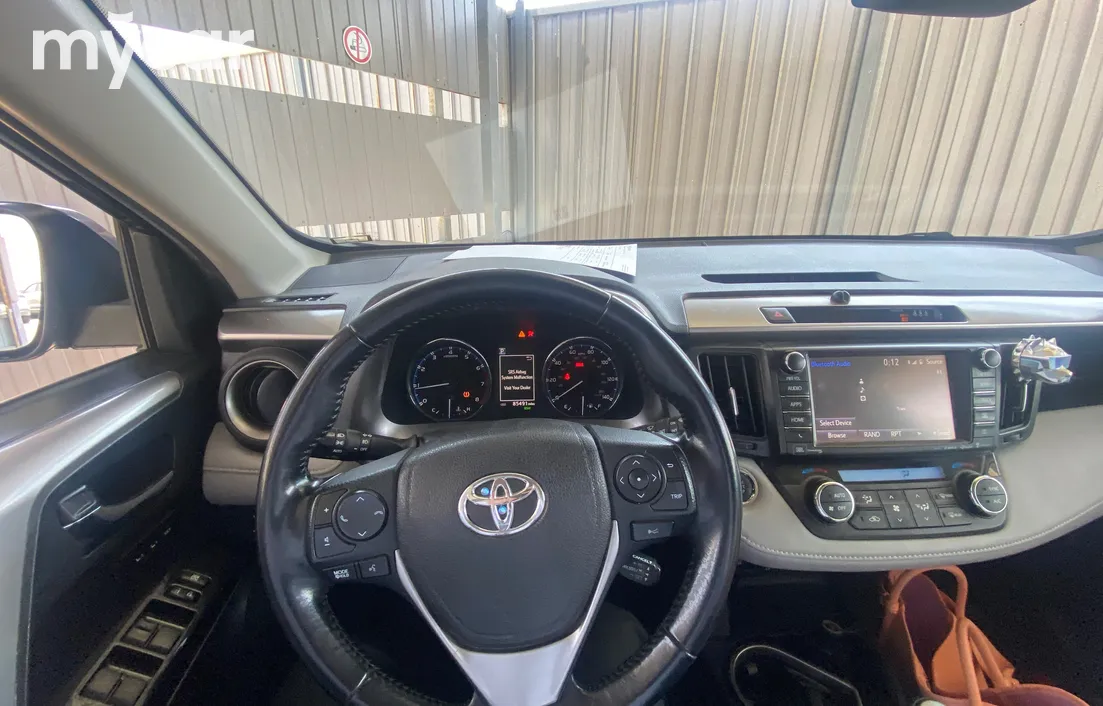 Toyota RAV4 2017