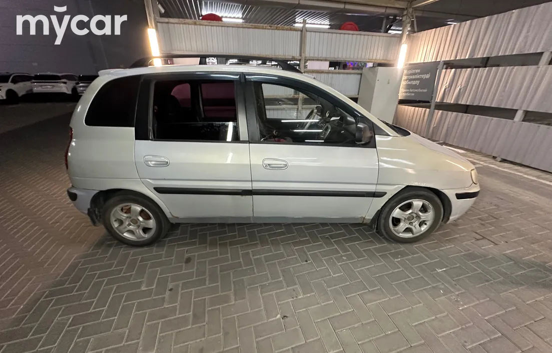 Hyundai Lavita 2002