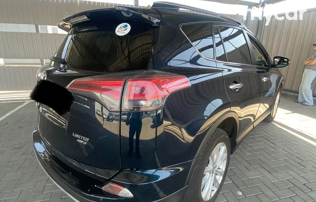 Toyota RAV4 2017