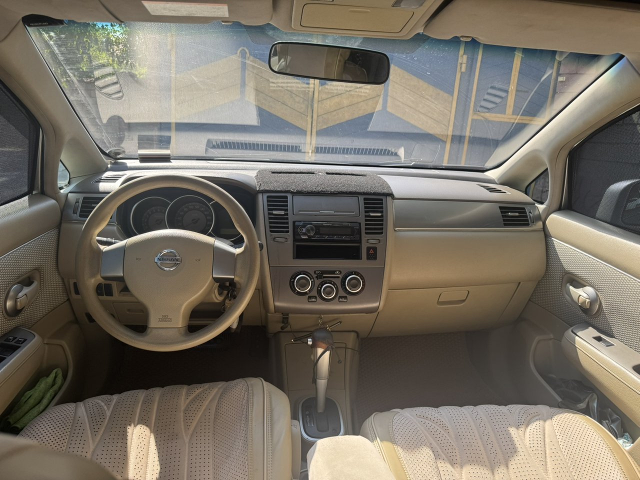 Nissan Tiida 2007