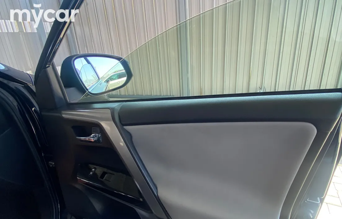Toyota RAV4 2017