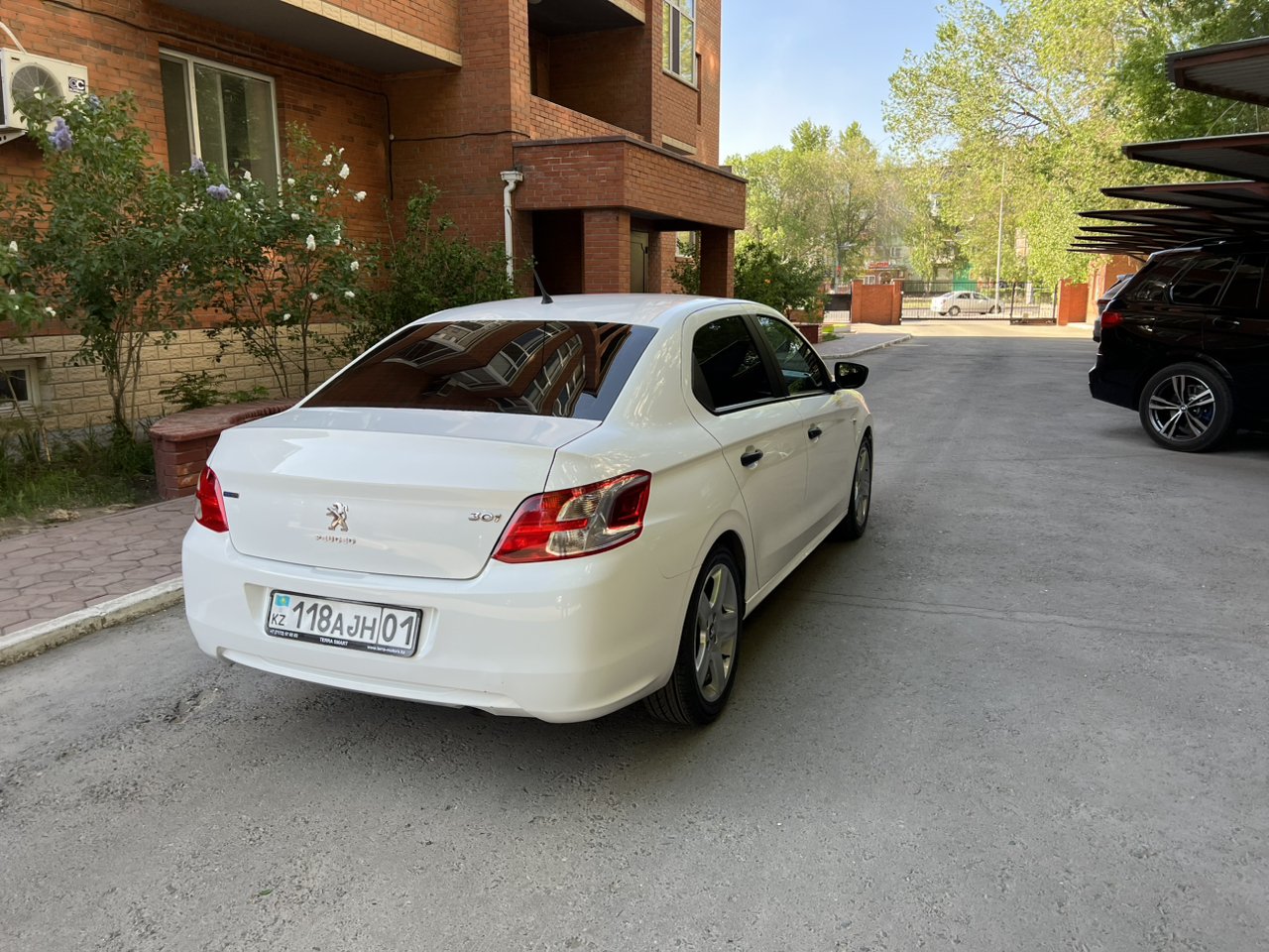 Peugeot 301 2017