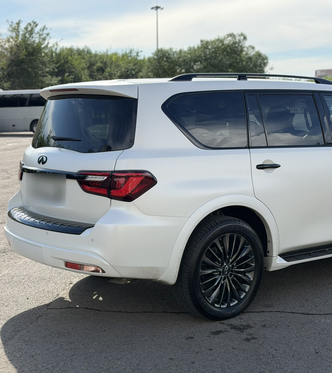 Infiniti QX80 2022