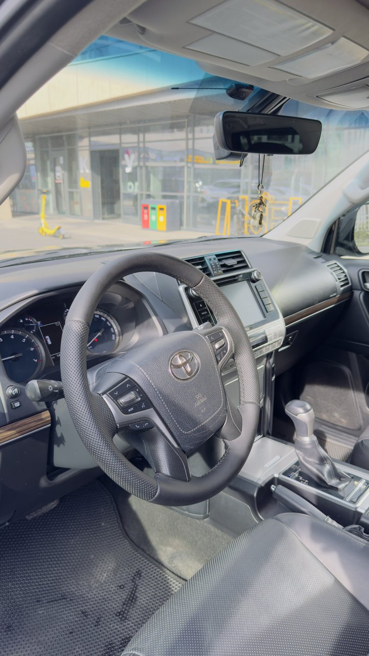 Toyota Land Cruiser Prado 2019