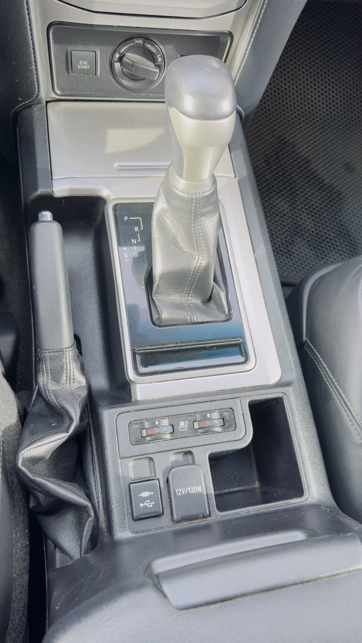 Toyota Land Cruiser Prado 2019