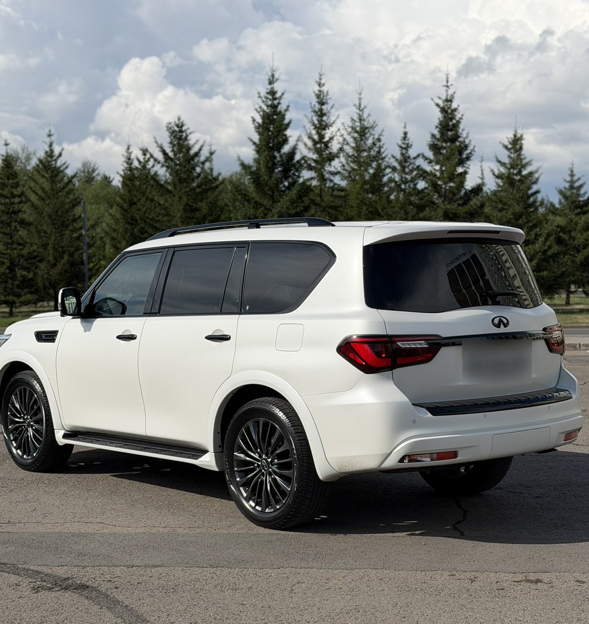 Infiniti QX80 2022
