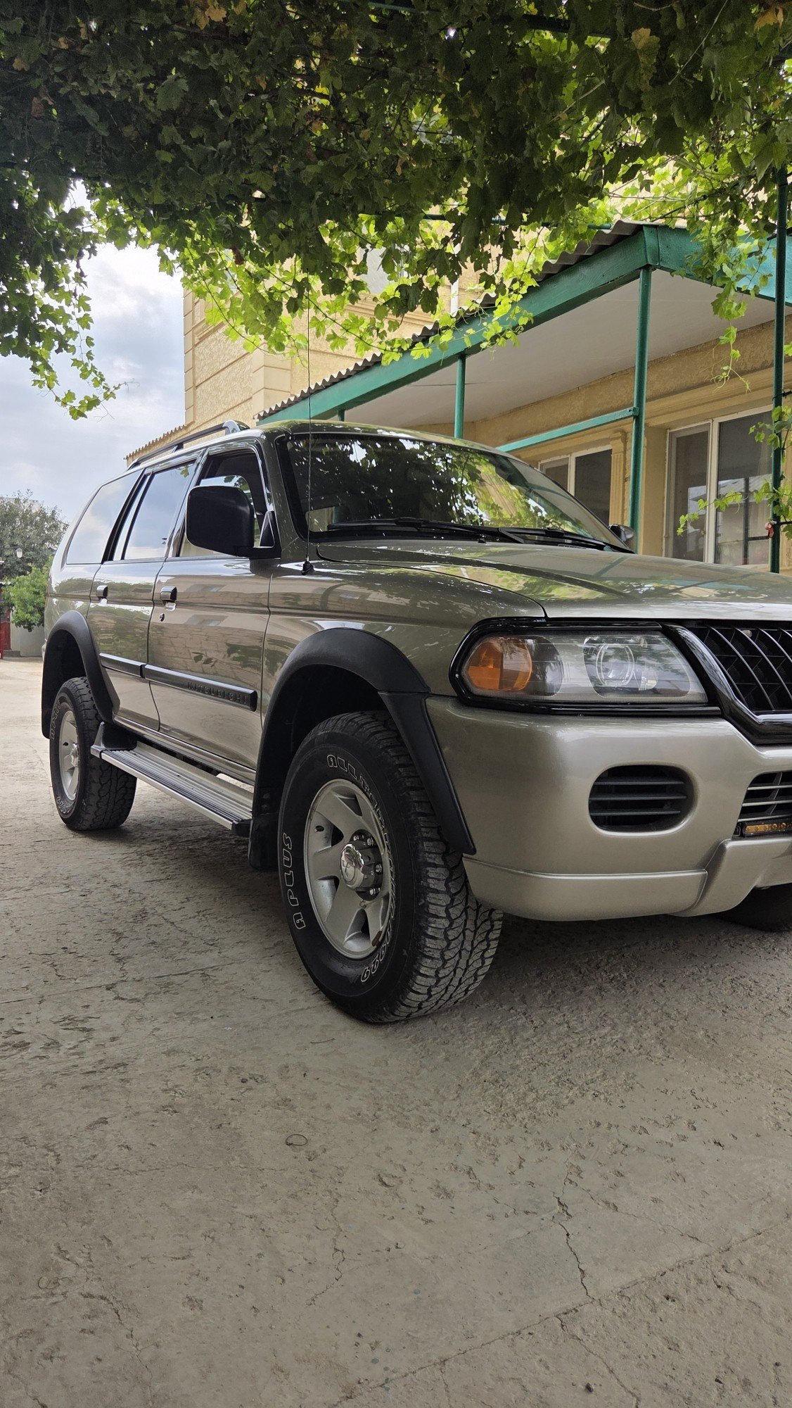 Mitsubishi Montero Sport 2003