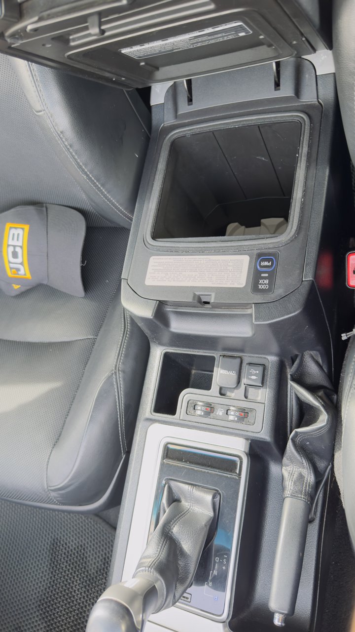 Toyota Land Cruiser Prado 2019