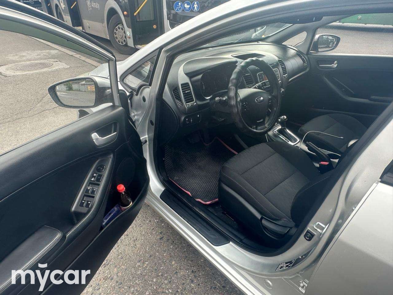 Kia Cerato 2013