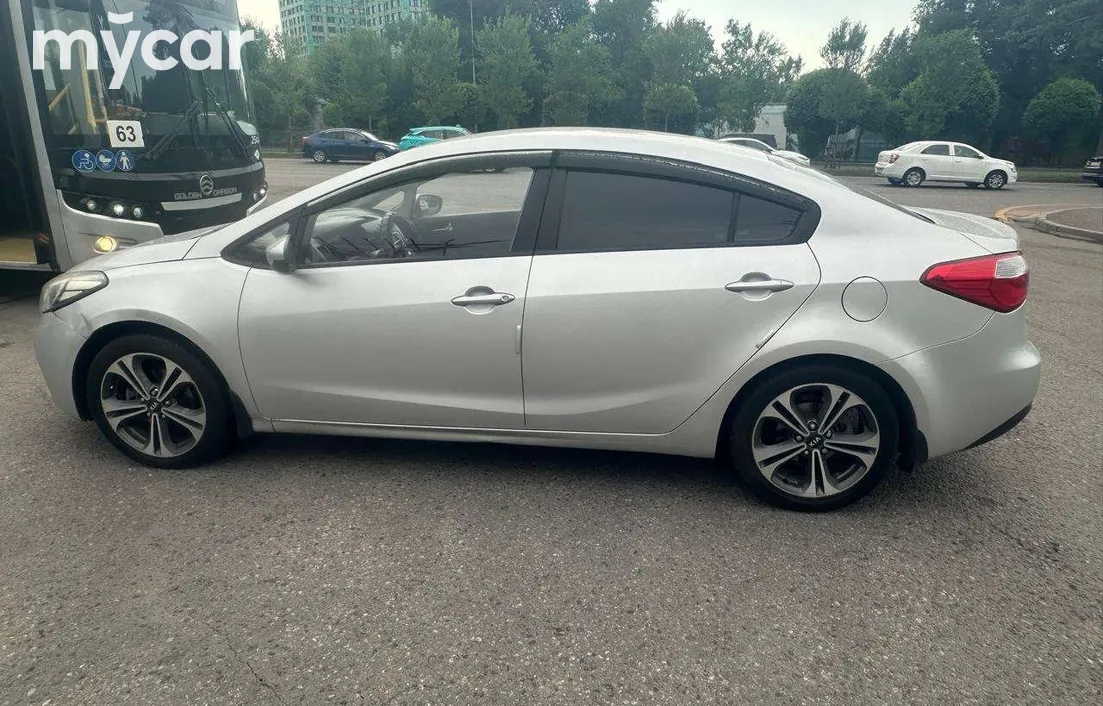 Kia Cerato 2013