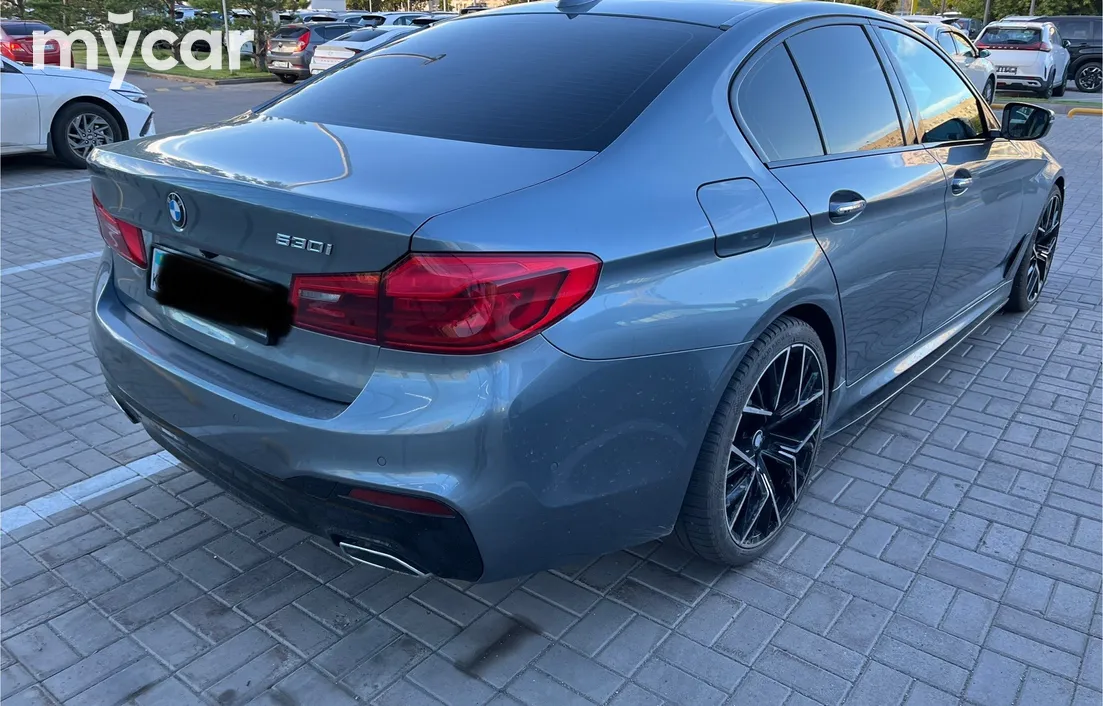 BMW 5 серия 2017
