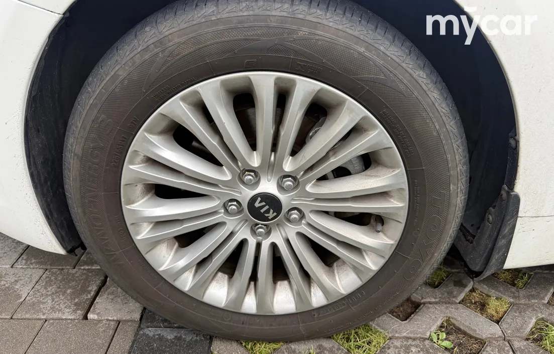 Kia Cadenza 2013