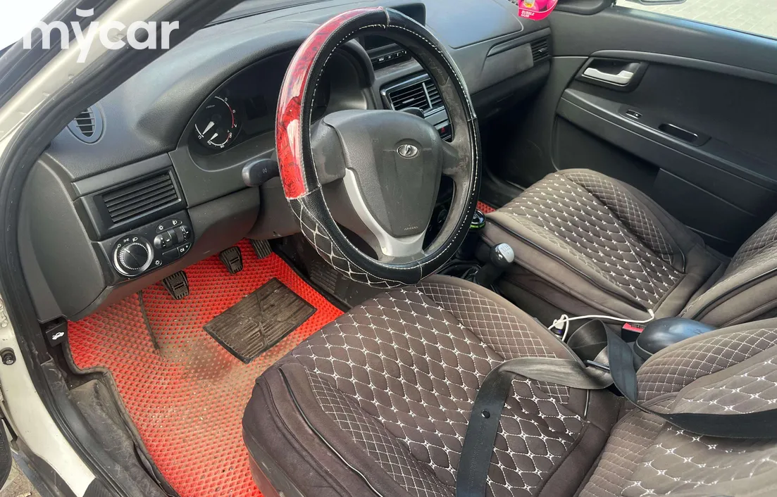 LADA Priora 2013