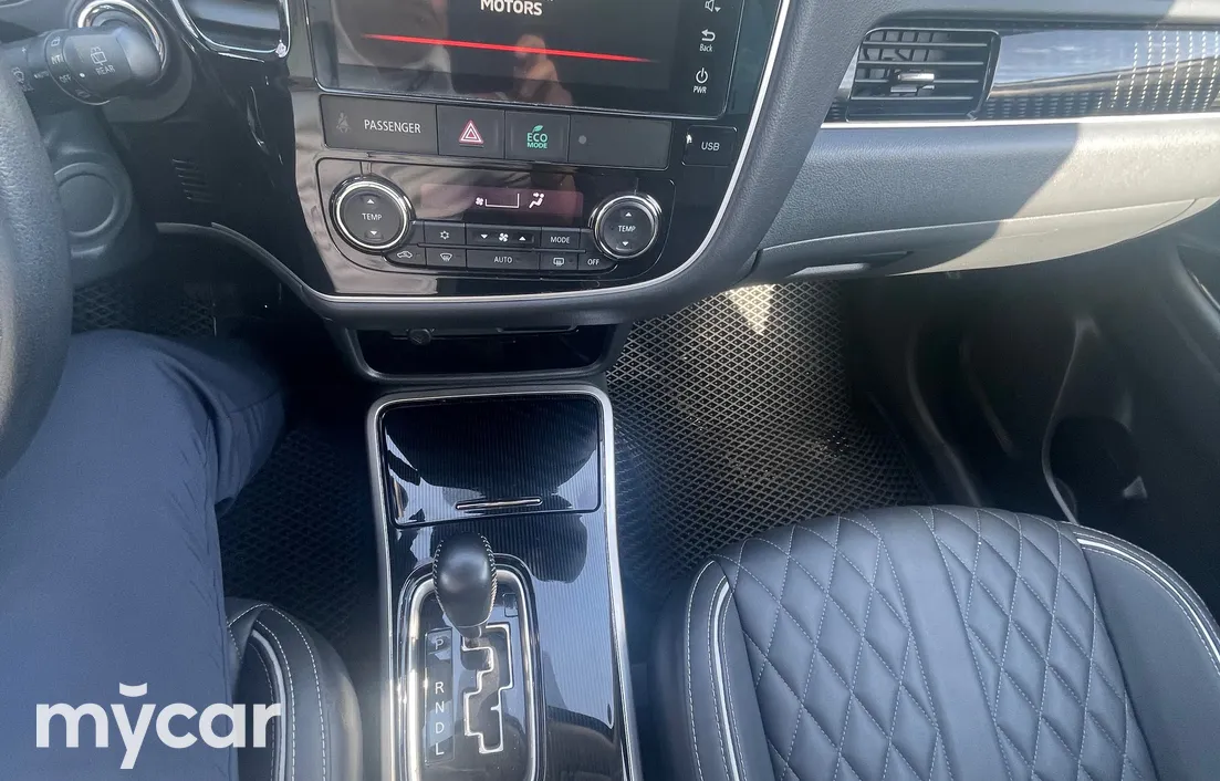 Mitsubishi Outlander 2022
