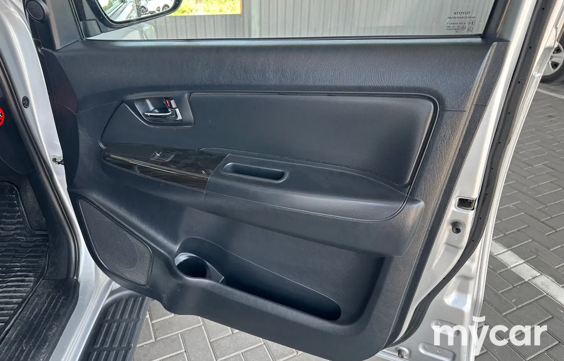 Toyota Fortuner 2014