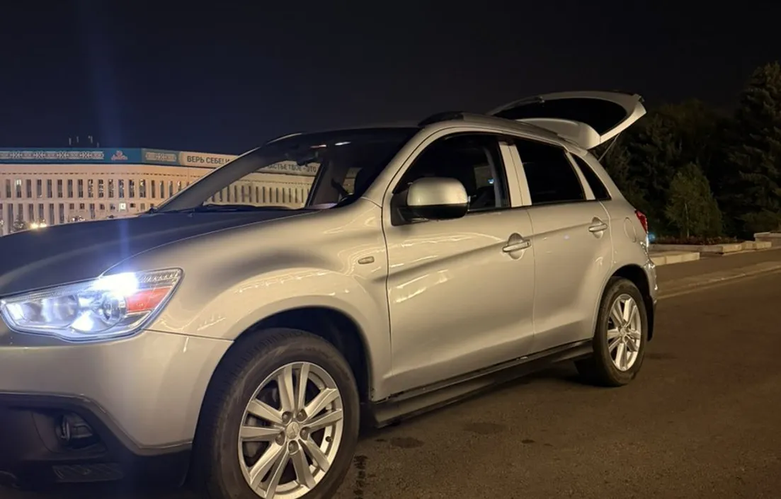 Mitsubishi ASX 2011