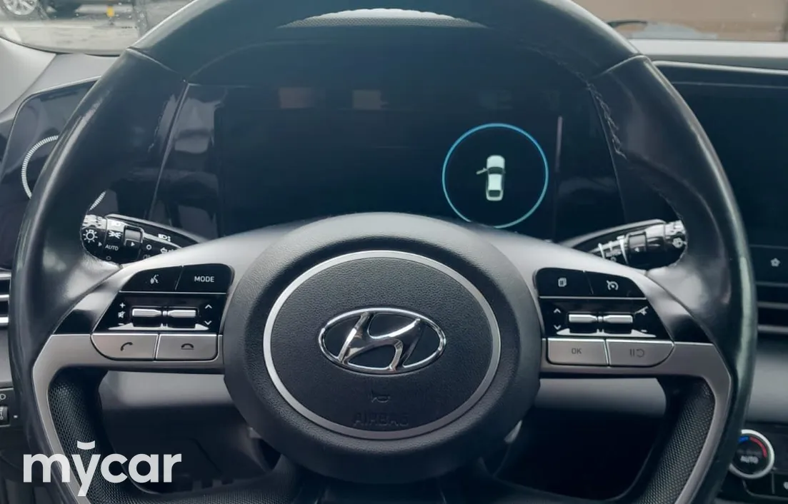 Hyundai Elantra 2022