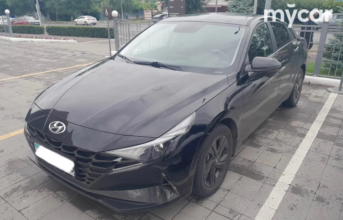 Hyundai Elantra 2022