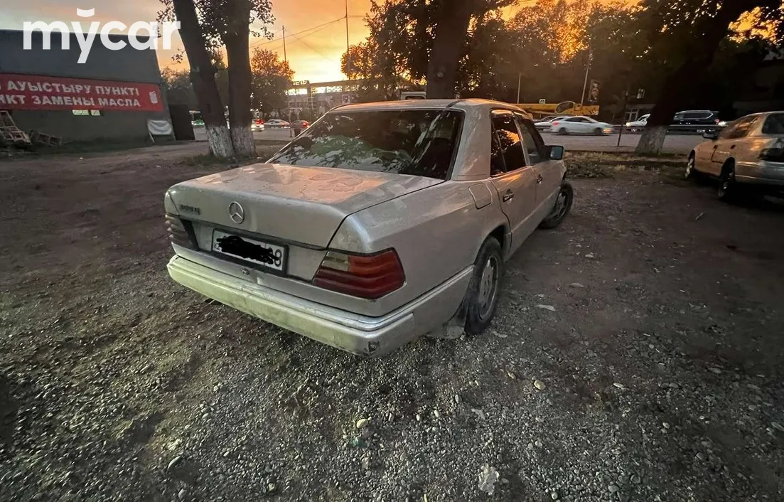 Mercedes-Benz E-Класс 1991
