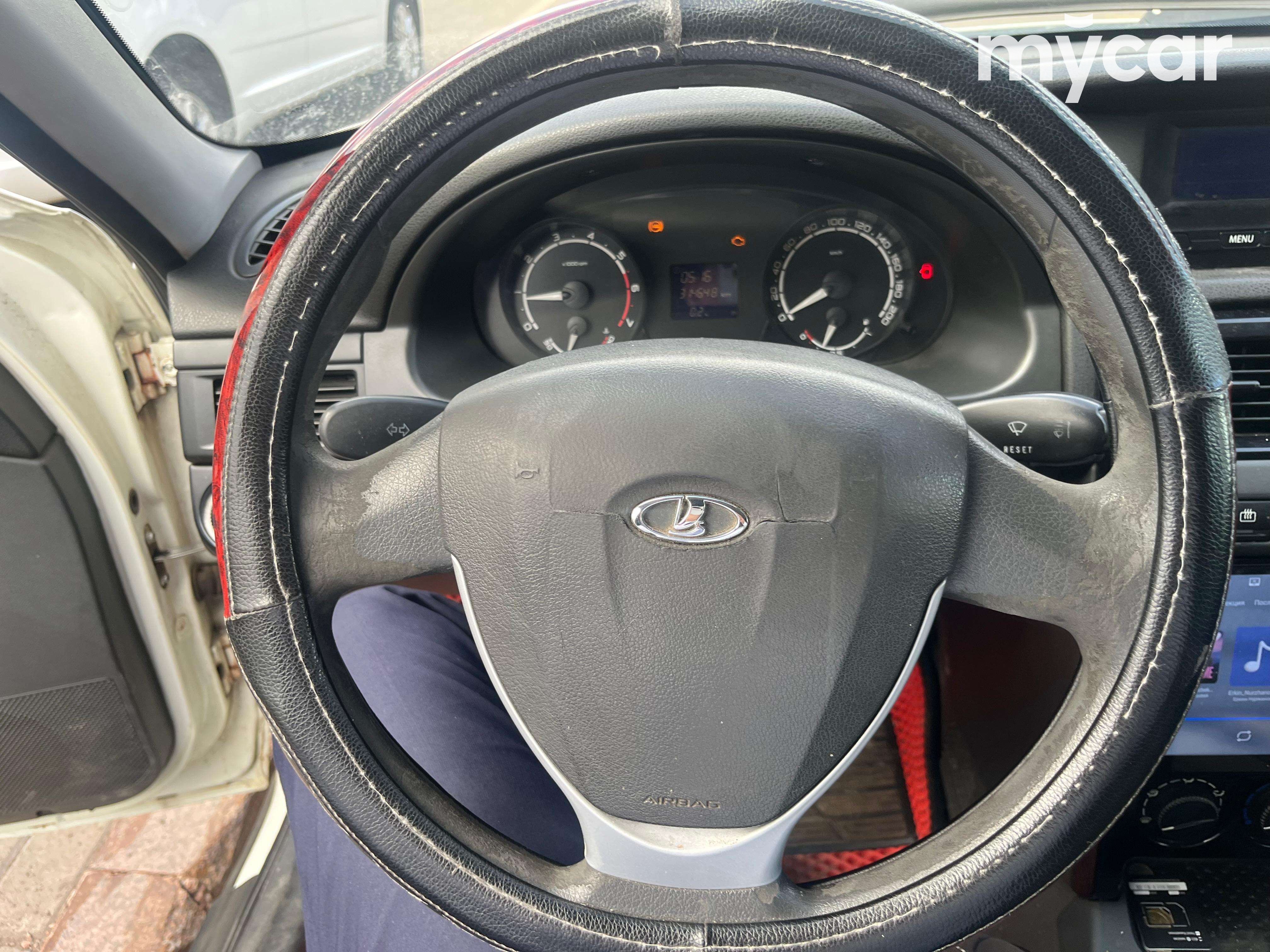 LADA Priora 2013