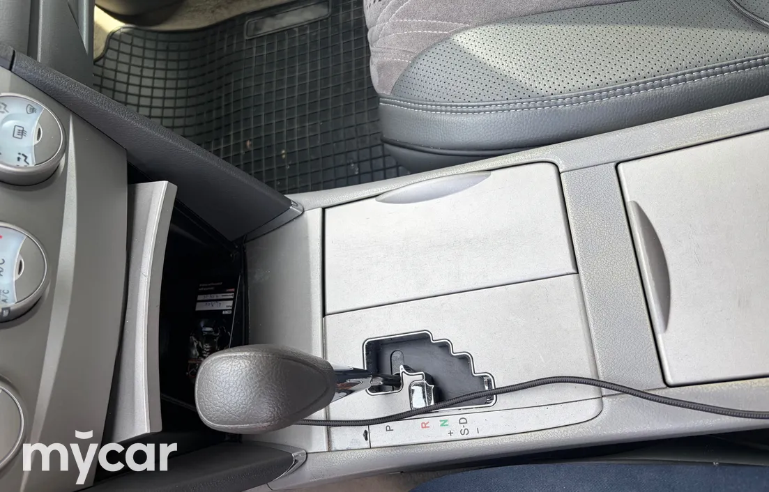 Toyota Camry 2010