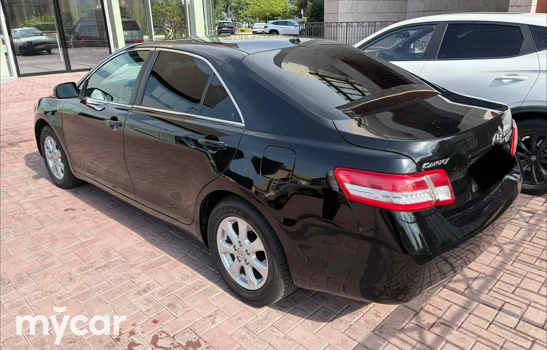 Toyota Camry 2010