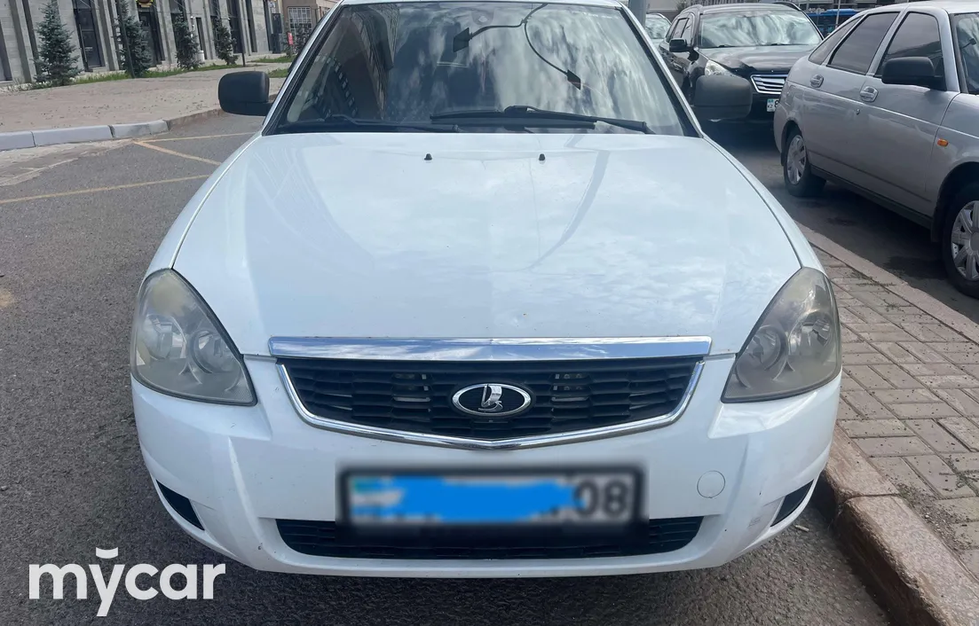 LADA Priora 2013