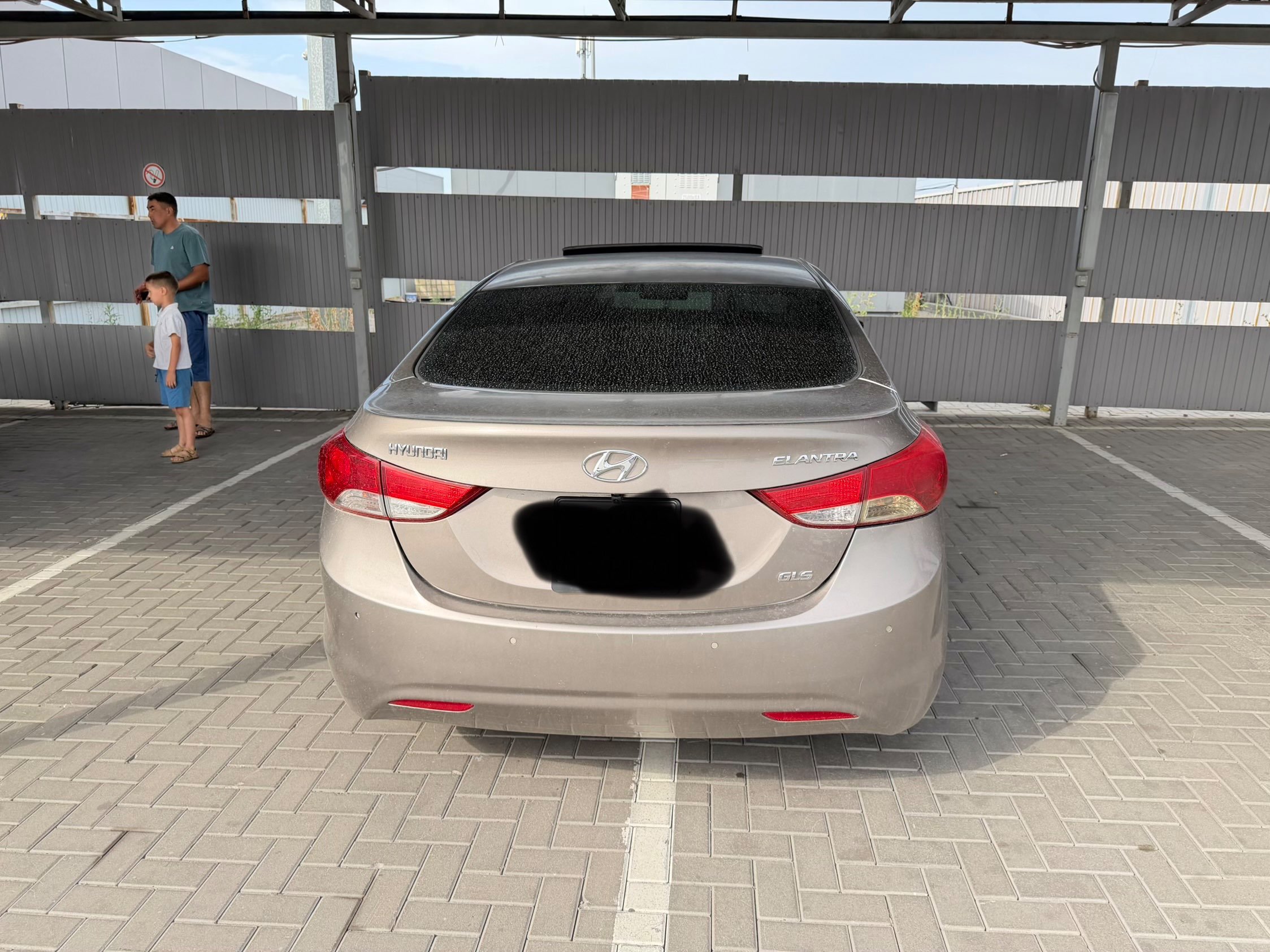 Hyundai Elantra 2013